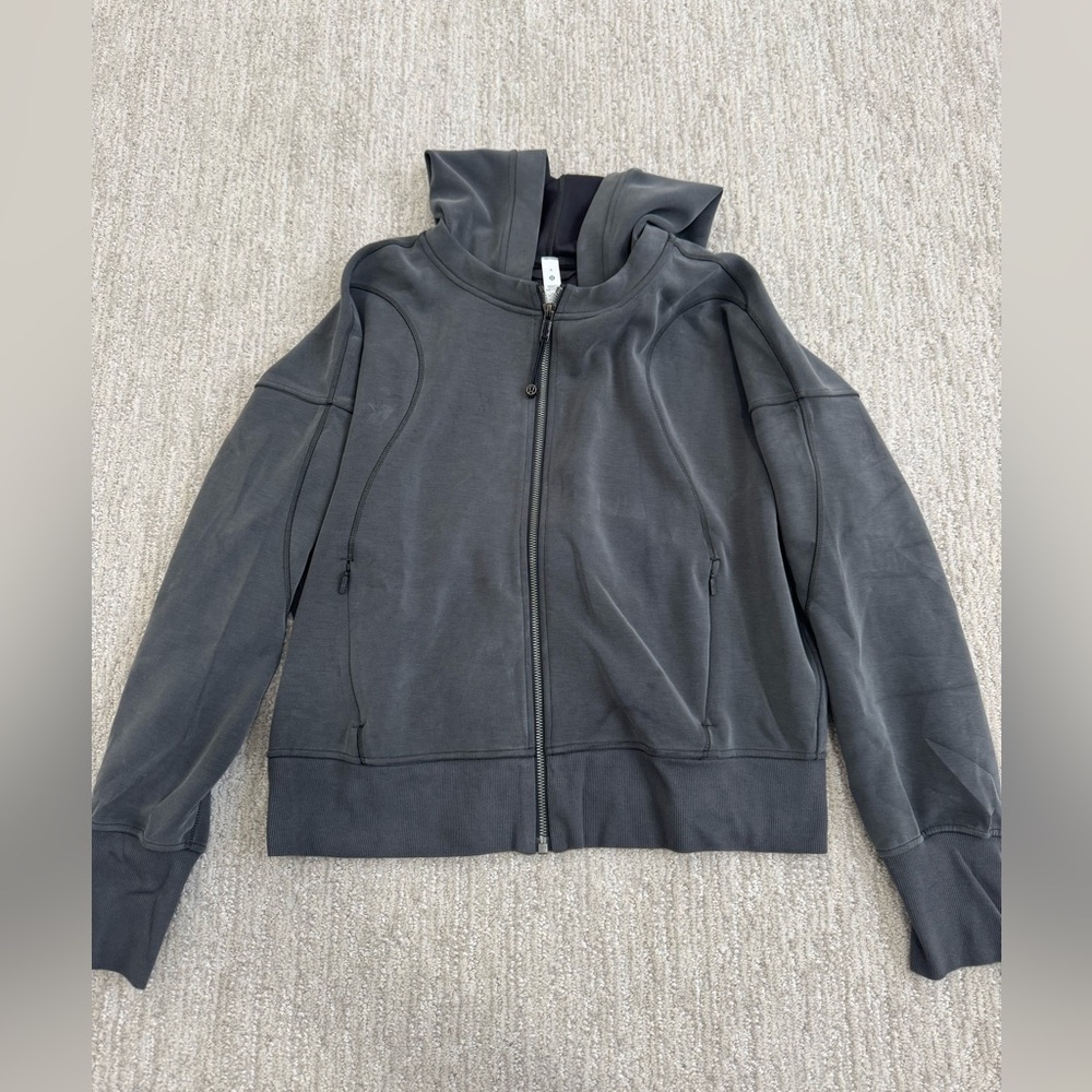 Lululemon zip up size 8